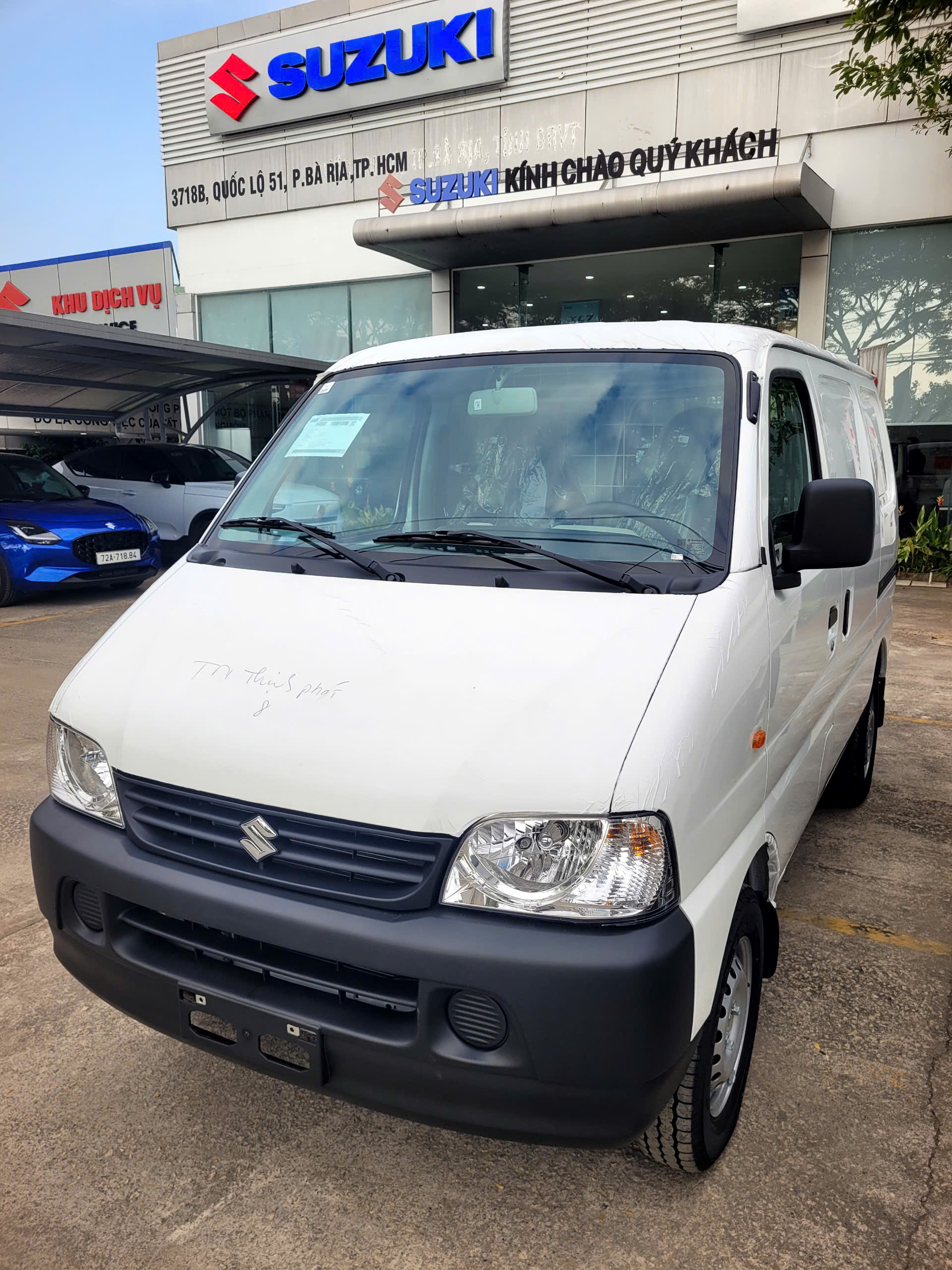 Suzuki Eeco Van